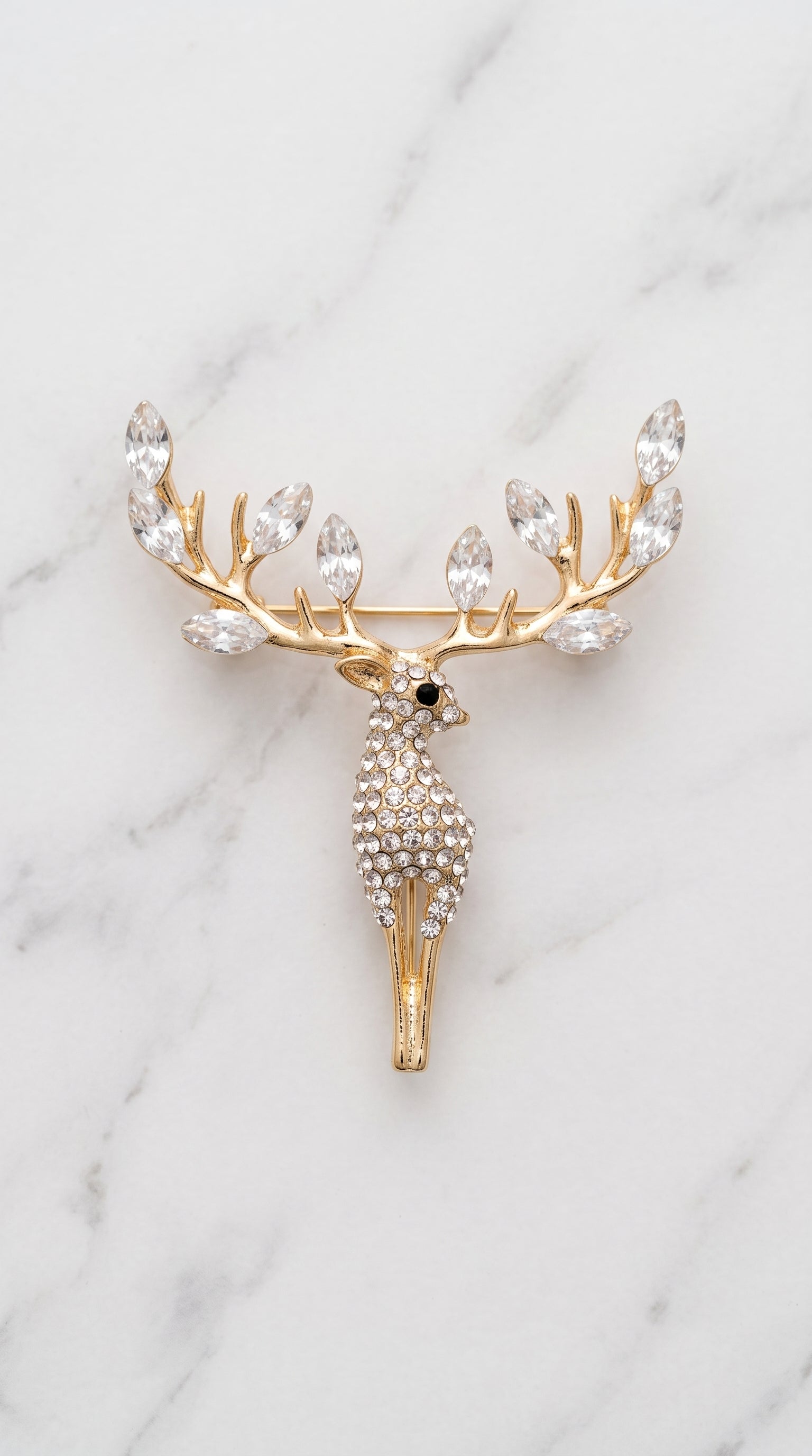 Broche Cervo Dourado com Pedrarias