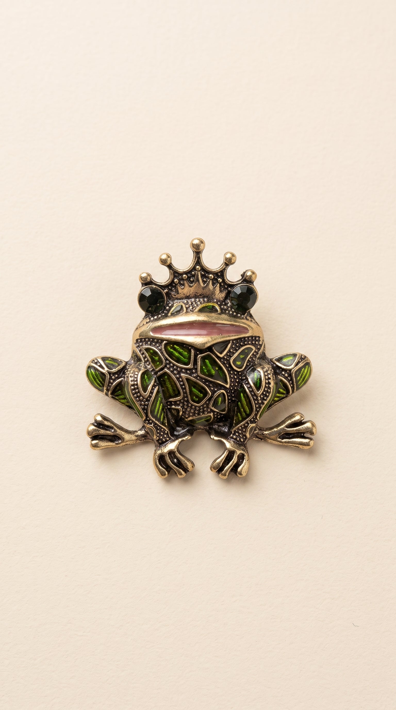 Broche Sapo Príncipe com Coroa